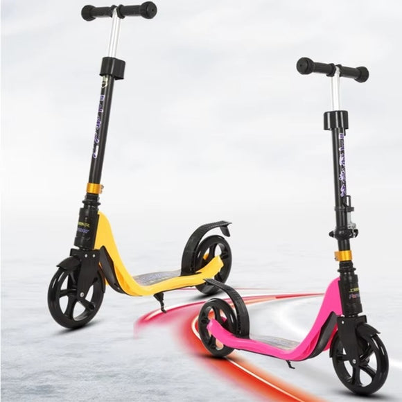 FlashWheel – La Trottinette 2 Roues Qui Fait Briller Chaque Balade !
